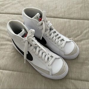 Nike Blazer Mid 77